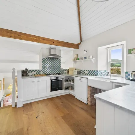 Pass The Keys Large 3 Bed Country With Stunning Views Feriehus