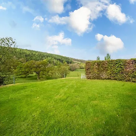 Pass The Keys Large 3 Bed Country With Stunning Views Γιορκ